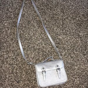 Crossbody purse
